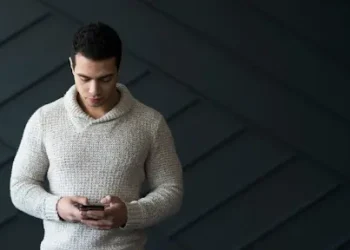 All the Android apps can be downloaded from the Google Play Store. (Image by Freepik on Freepik)